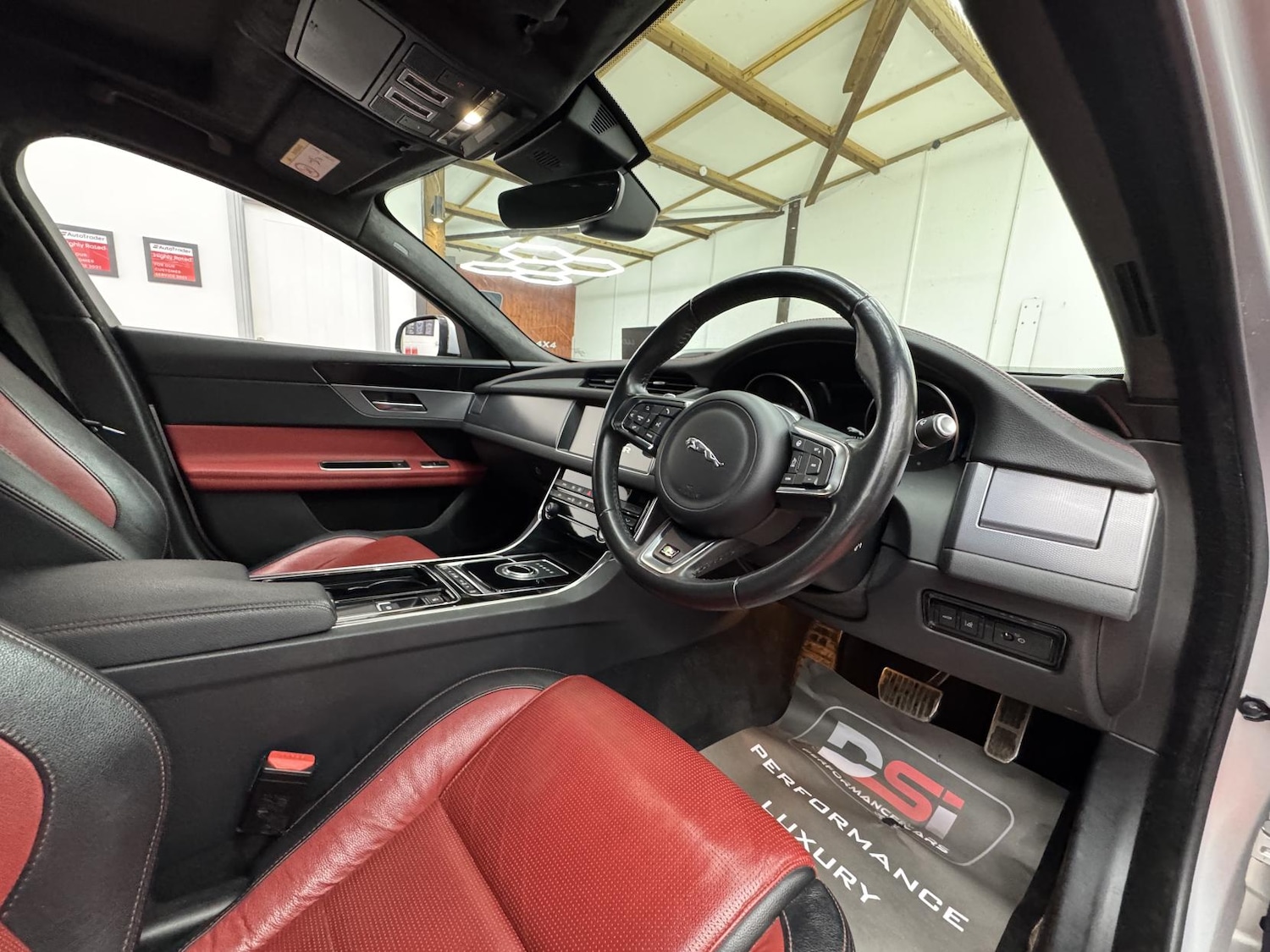 Used Jaguar XF 2018 for sale - 77026187: Photo 16