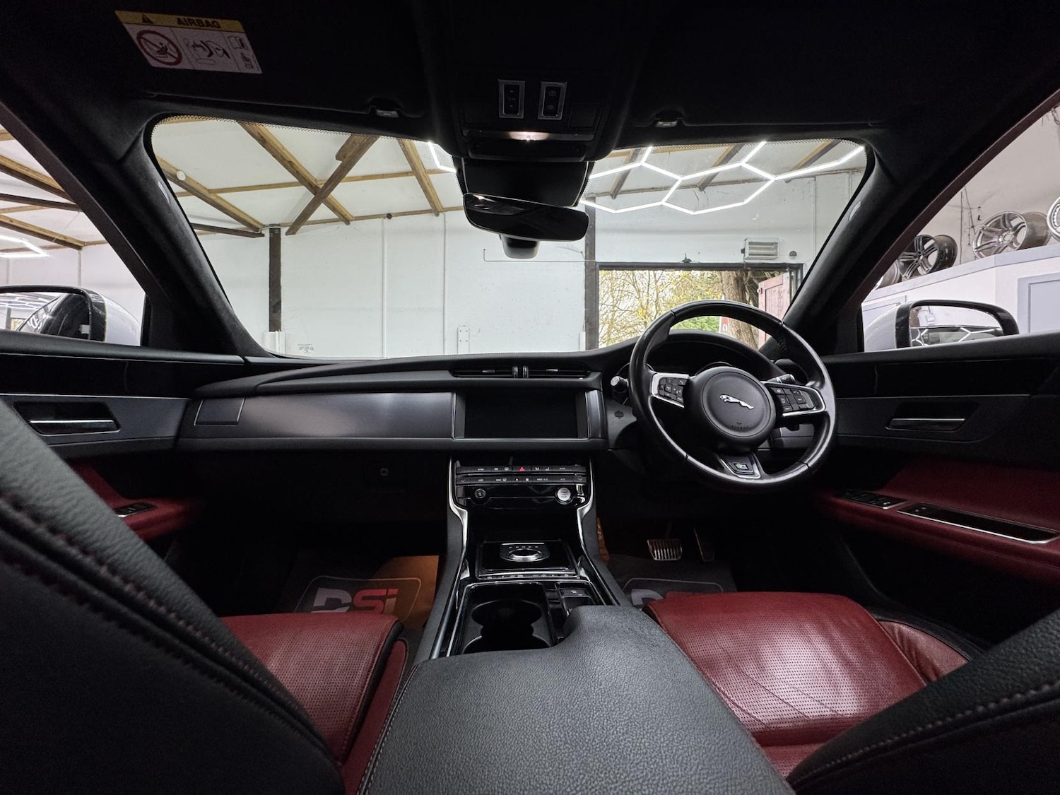 Used Jaguar XF 2018 for sale - 77026187: Photo 18