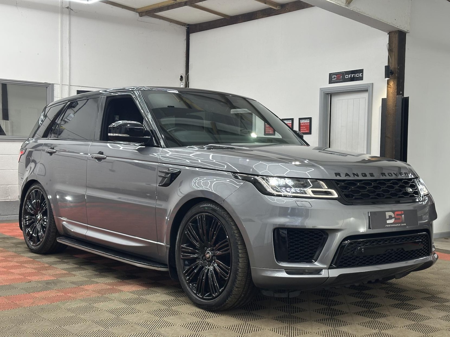 Used Land Rover Range Rover Sport 2020 for sale - 77736236: Photo 14