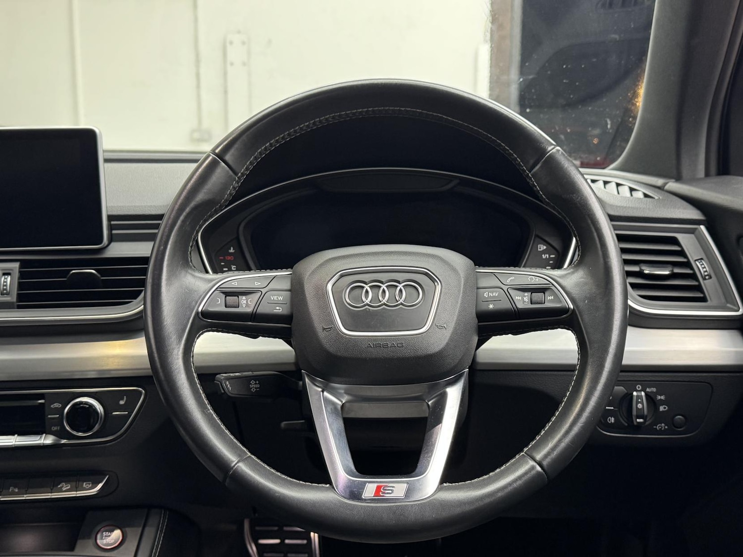 Used Audi SQ5 2018 for sale - 76922293: Photo 24