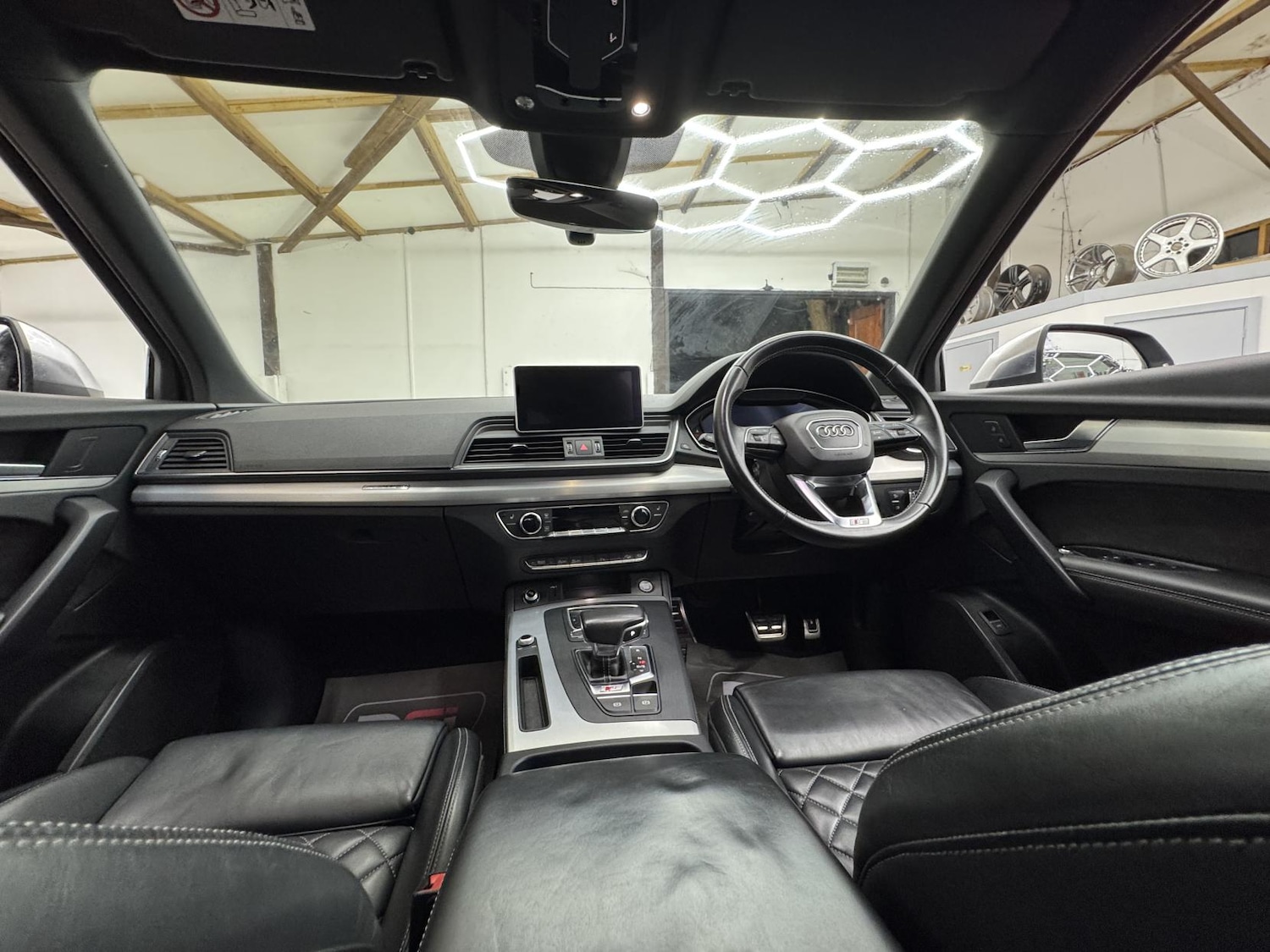 Used Audi SQ5 2018 for sale - 76922293: Photo 25