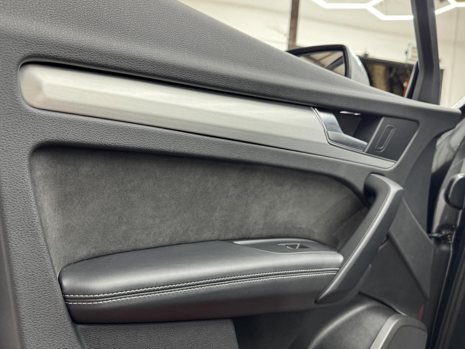 Used Audi SQ5 2018 for sale - 76922293: Photo 33