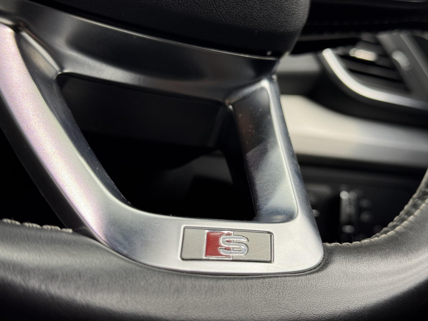 Used Audi SQ5 2018 for sale - 76922293: Photo 39