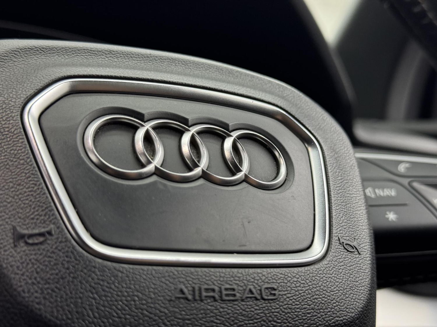 Used Audi SQ5 2018 for sale - 76922293: Photo 40