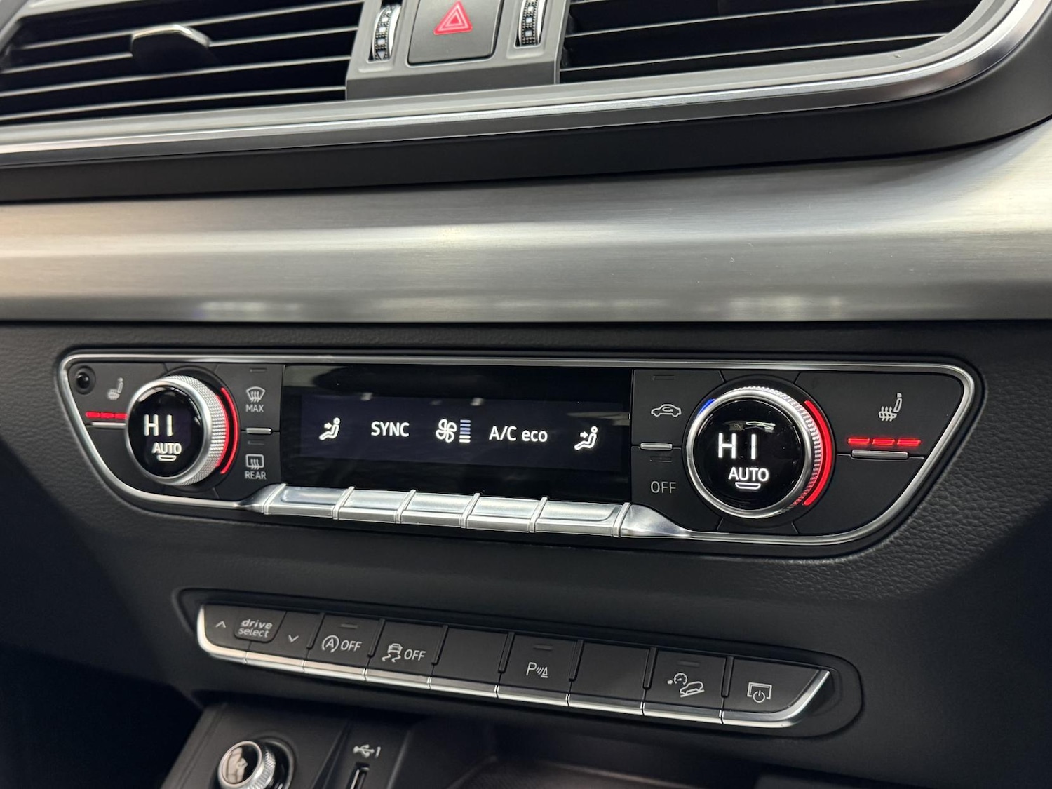 Used Audi SQ5 2018 for sale - 76922293: Photo 41