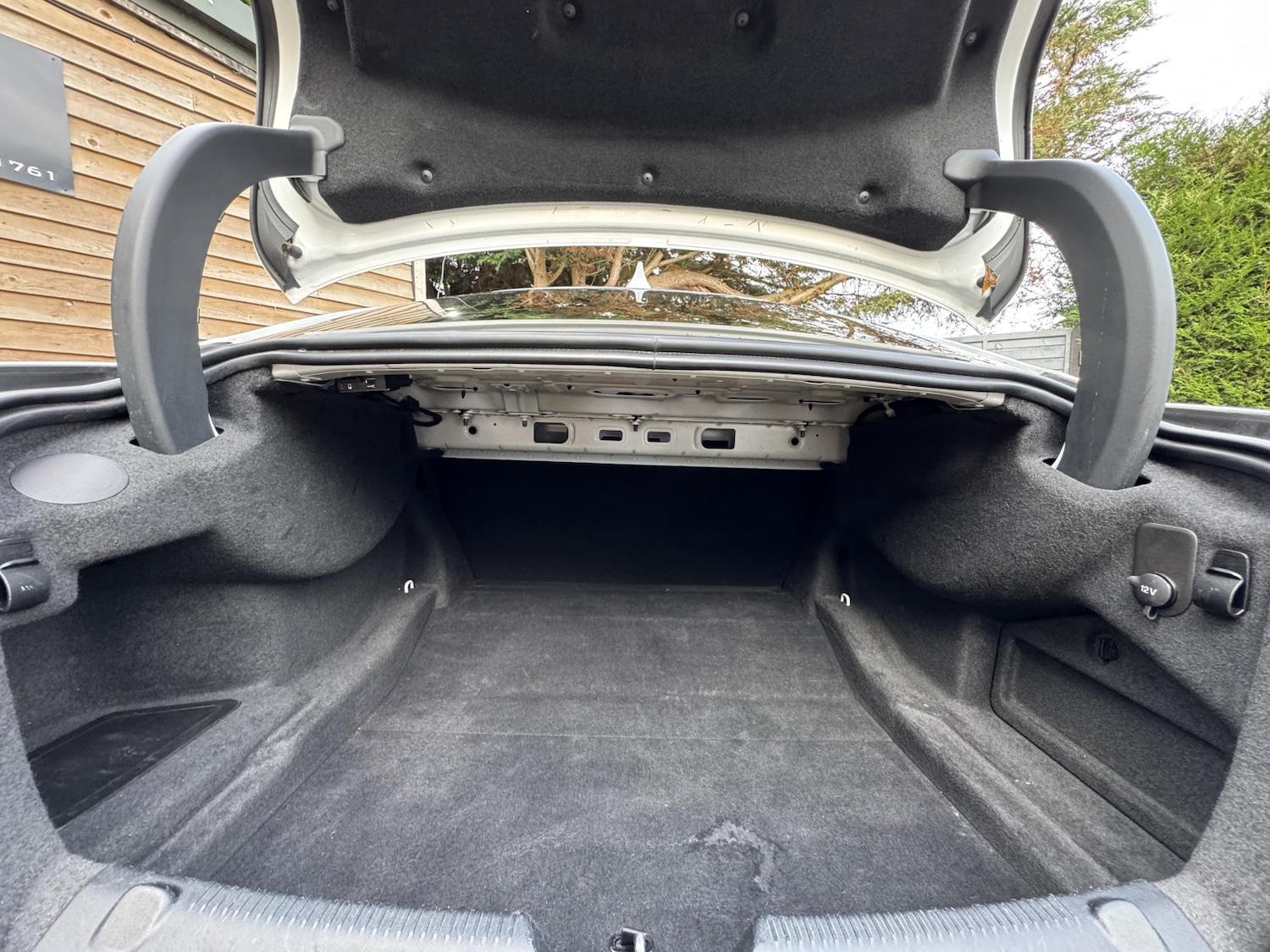 Used Jaguar XE 2016 for sale - 76480160: Photo 14