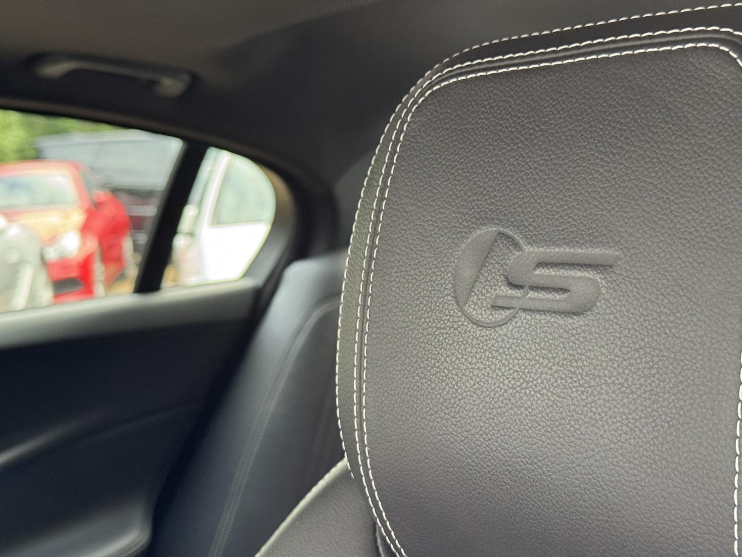 Used Jaguar XE 2016 for sale - 76480160: Photo 25