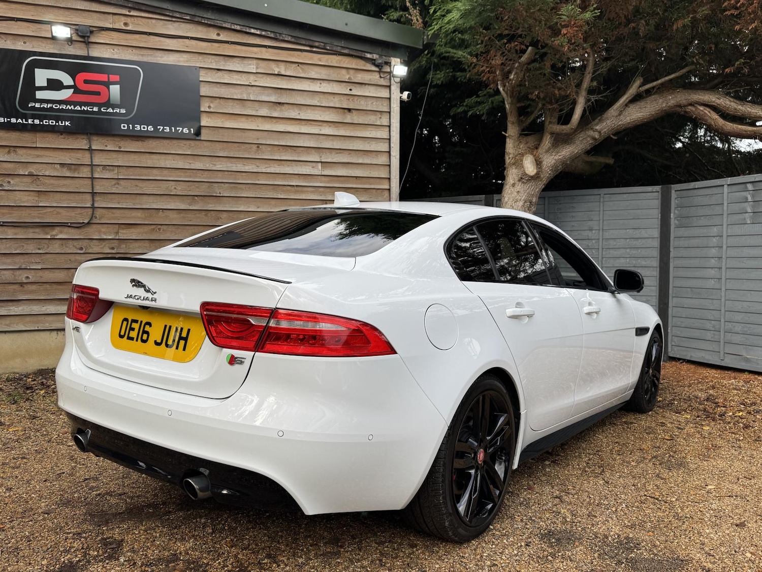 Used Jaguar XE 2016 for sale - 76480160: Photo 8