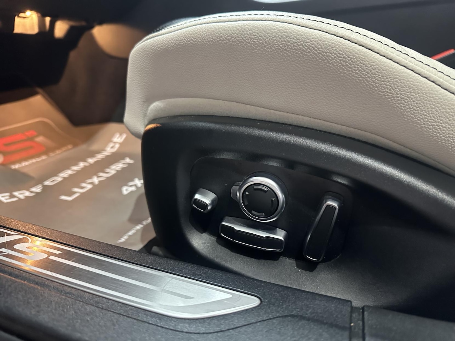 Used Jaguar XF 2019 for sale - 77435286: Photo 43