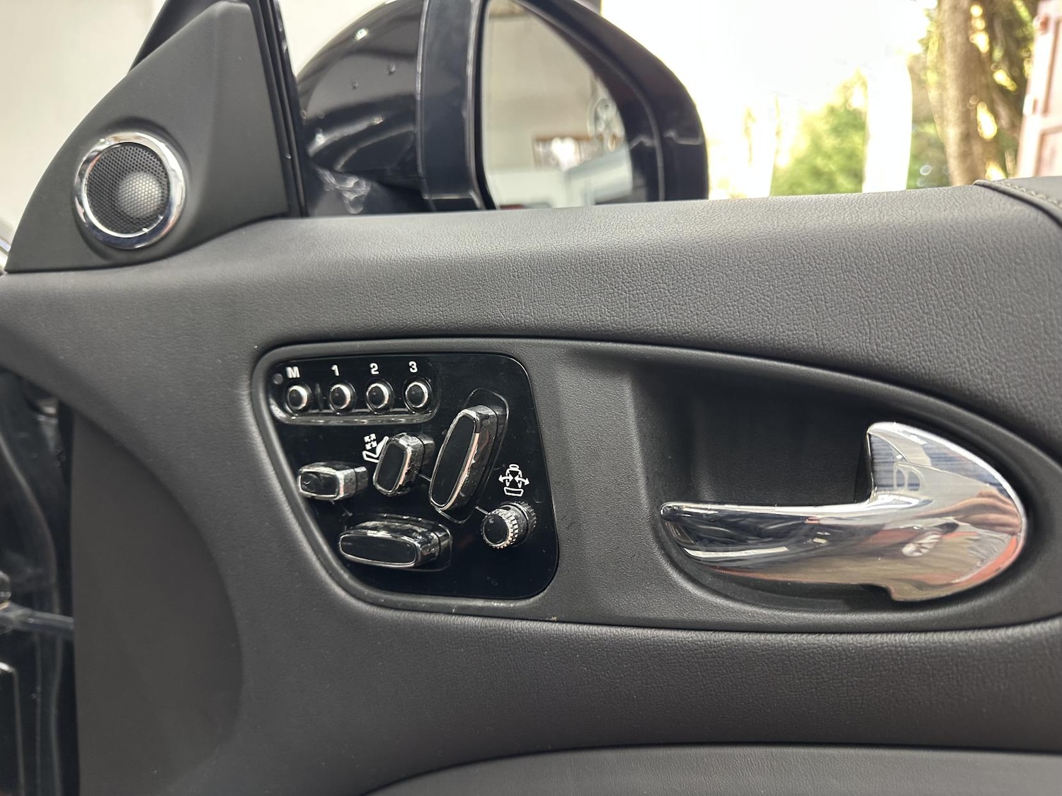 Used Jaguar XK 2012 for sale - 77837378: Photo 16