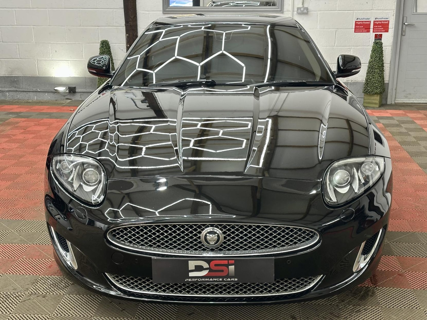 Used Jaguar XK 2012 for sale - 77837378: Photo 2