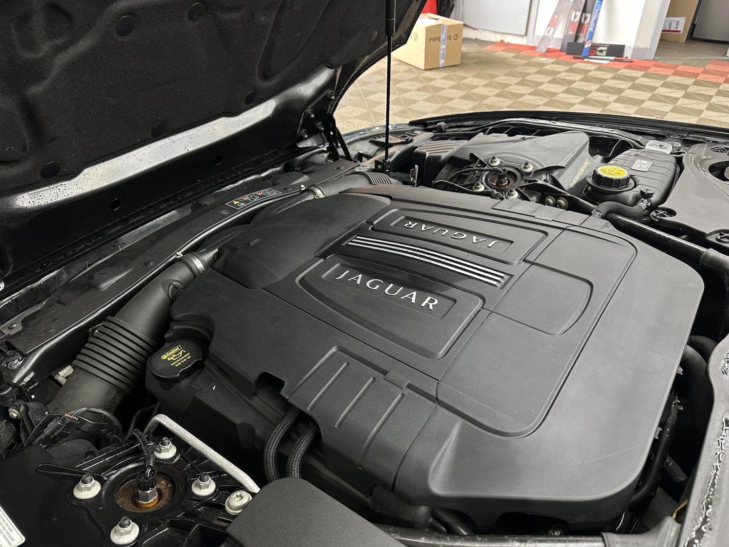 Used Jaguar XK 2012 for sale - 77837378: Photo 27