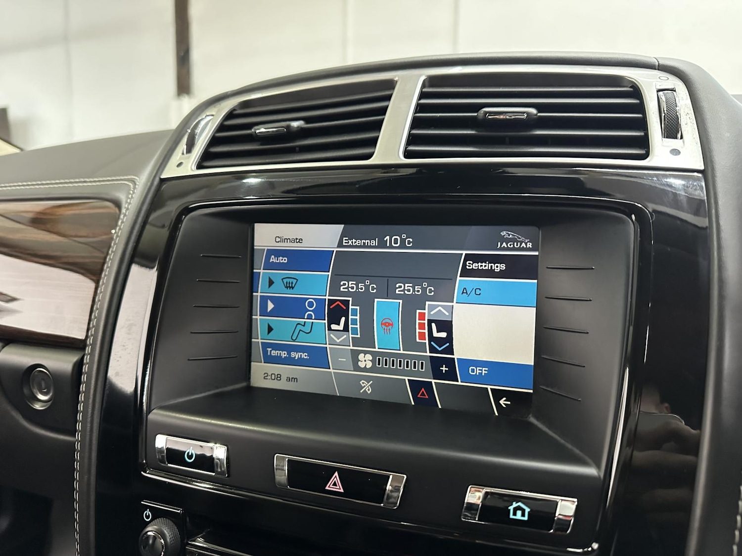 Used Jaguar XK 2012 for sale - 77837378: Photo 30