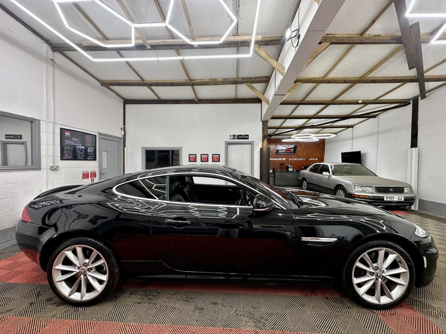 Used Jaguar XK 2012 for sale - 77837378: Photo 4