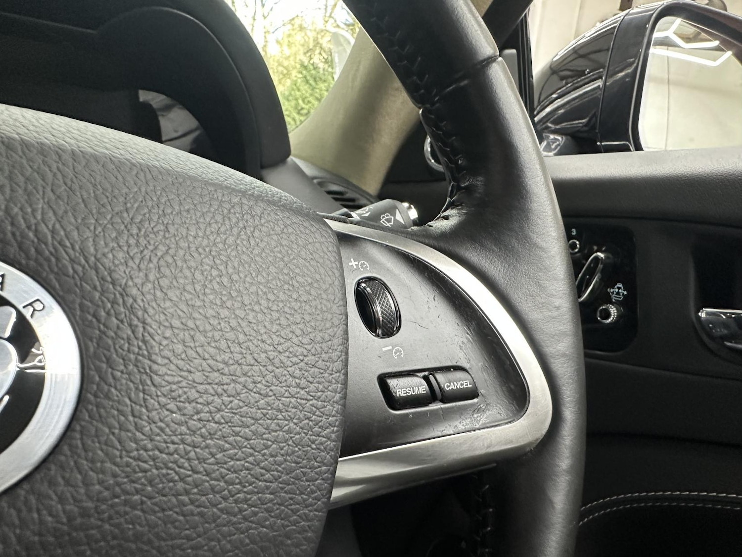 Used Jaguar XK 2012 for sale - 77837378: Photo 40