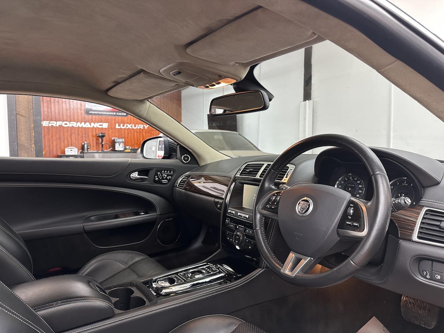 Used Jaguar XK 2012 for sale - 77837378: Photo 9