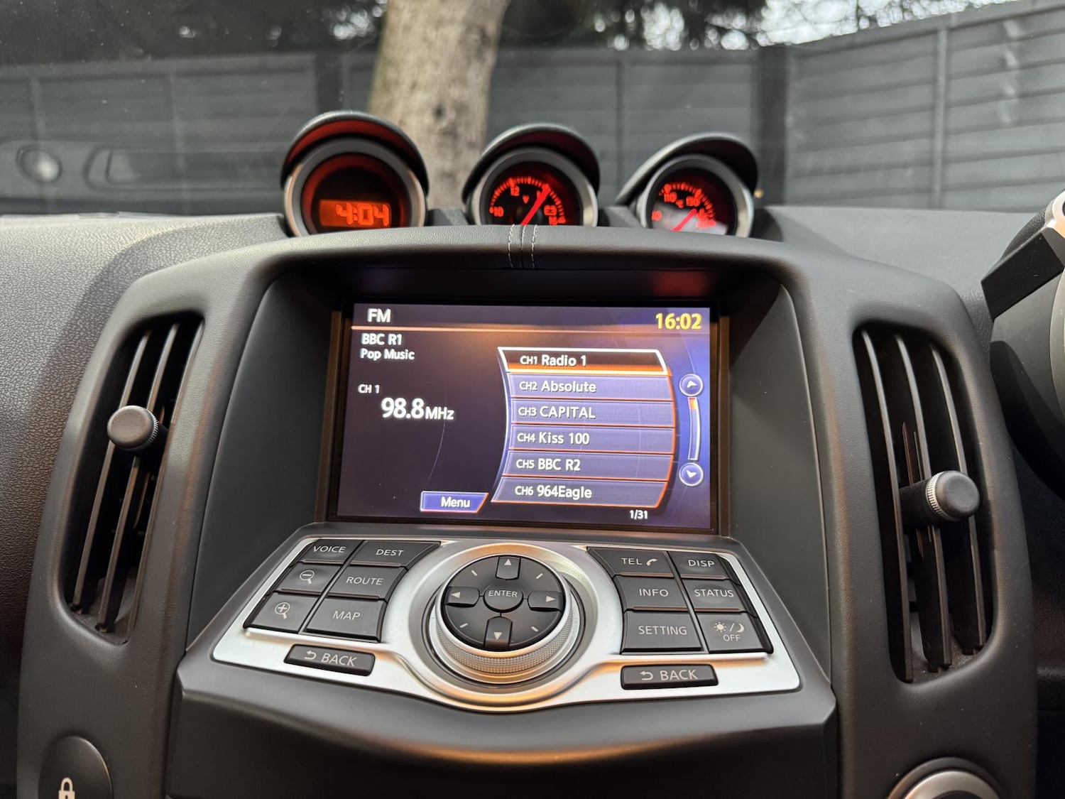 Used Nissan 370 Z 2011 for sale - 76480152: Photo 32