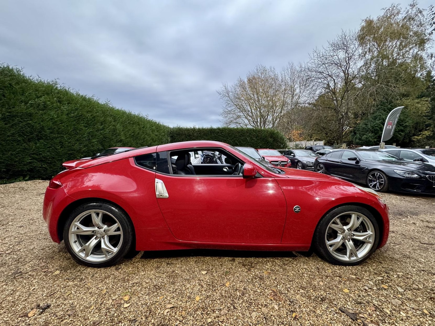 Used Nissan 370 Z 2011 for sale - 76480152: Photo 4