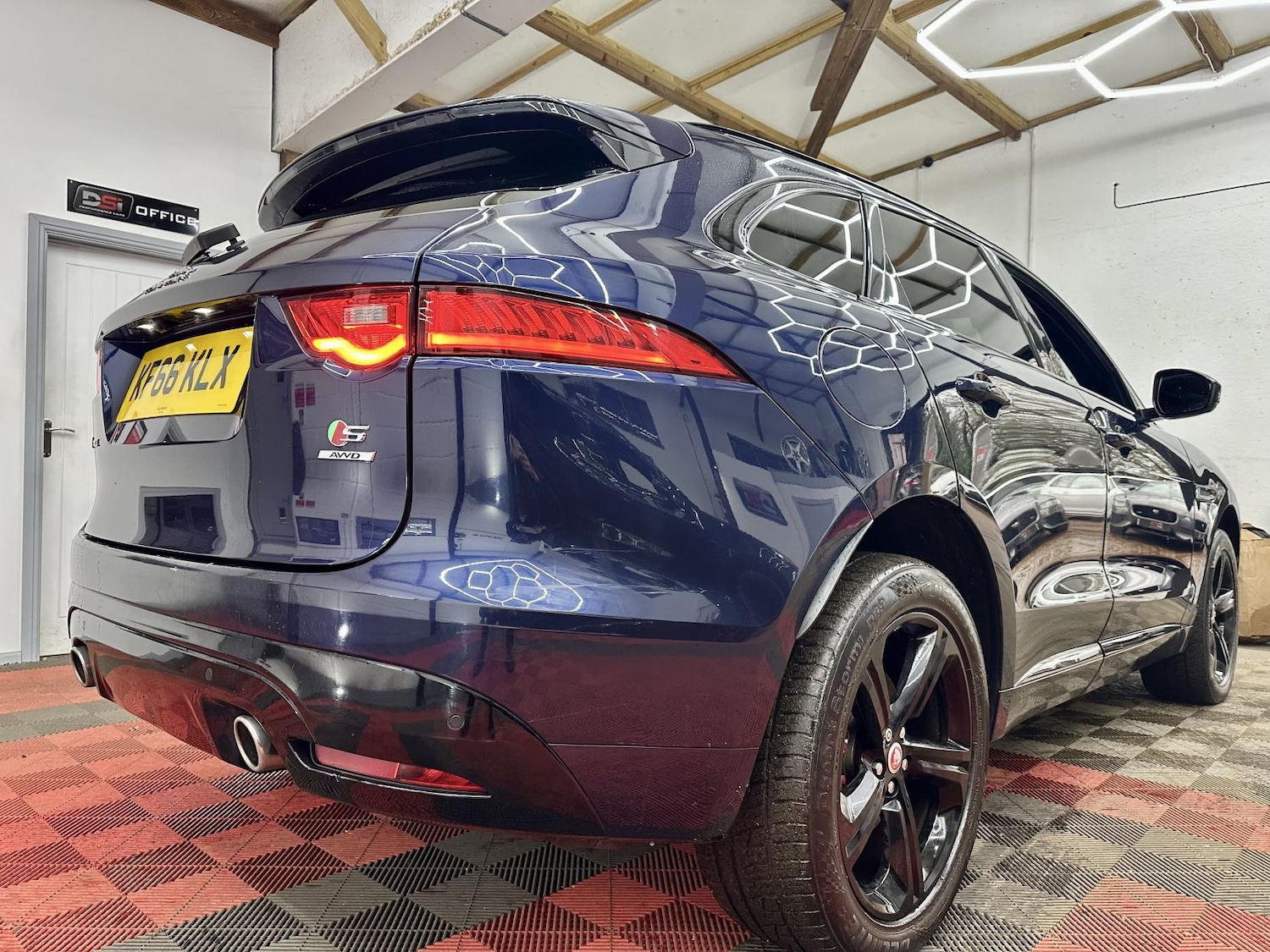 Used Jaguar F-Pace 2016 for sale - 77474789: Photo 10