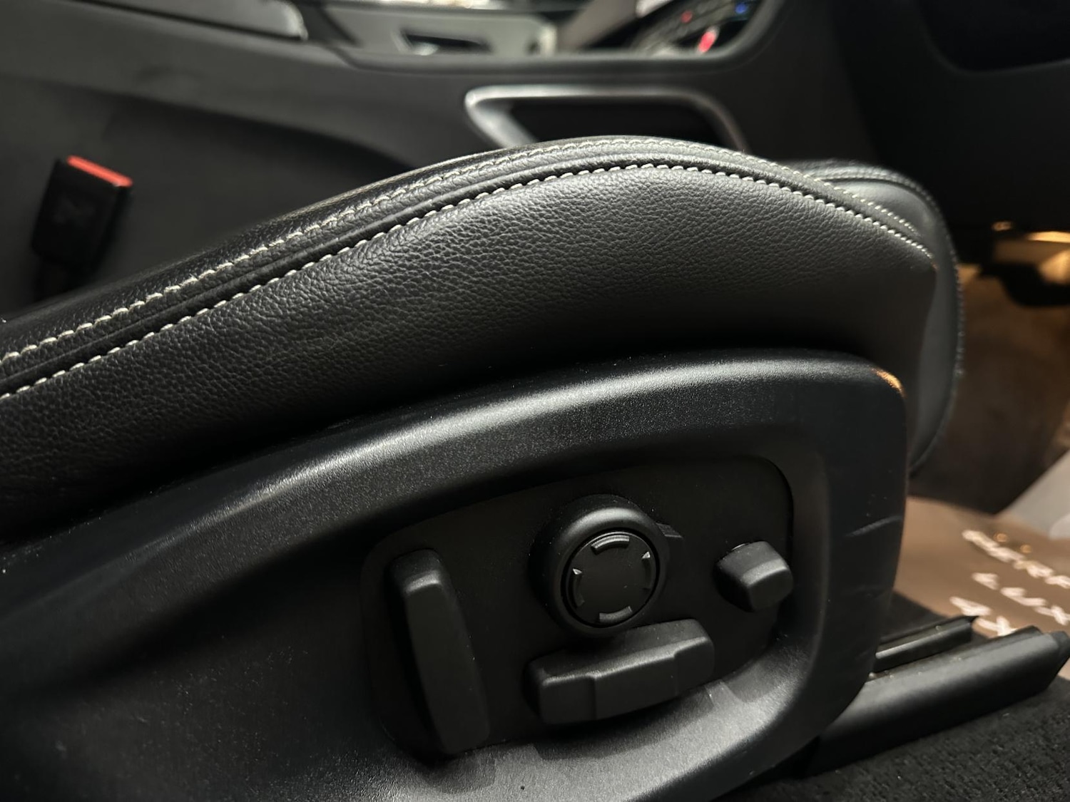 Used Jaguar F-Pace 2016 for sale - 77474789: Photo 22