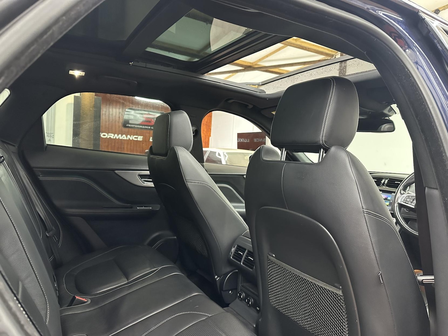 Used Jaguar F-Pace 2016 for sale - 77474789: Photo 28