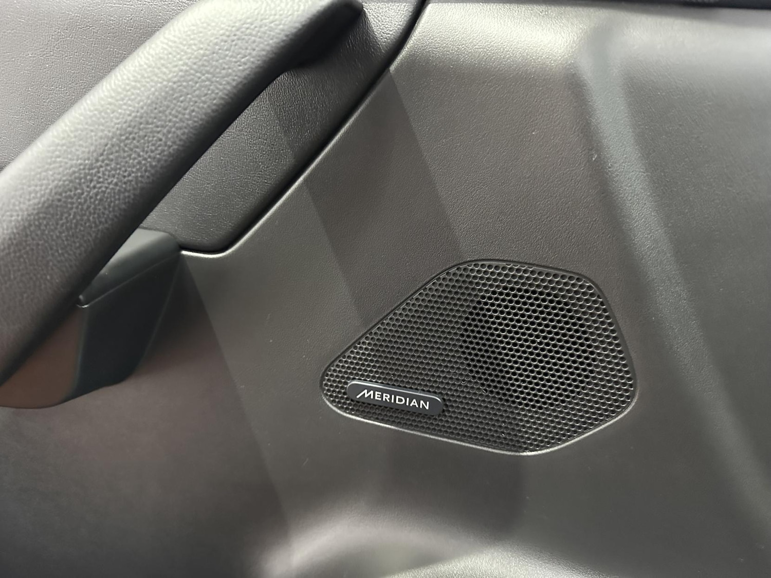 Used Jaguar F-Pace 2016 for sale - 77474789: Photo 33