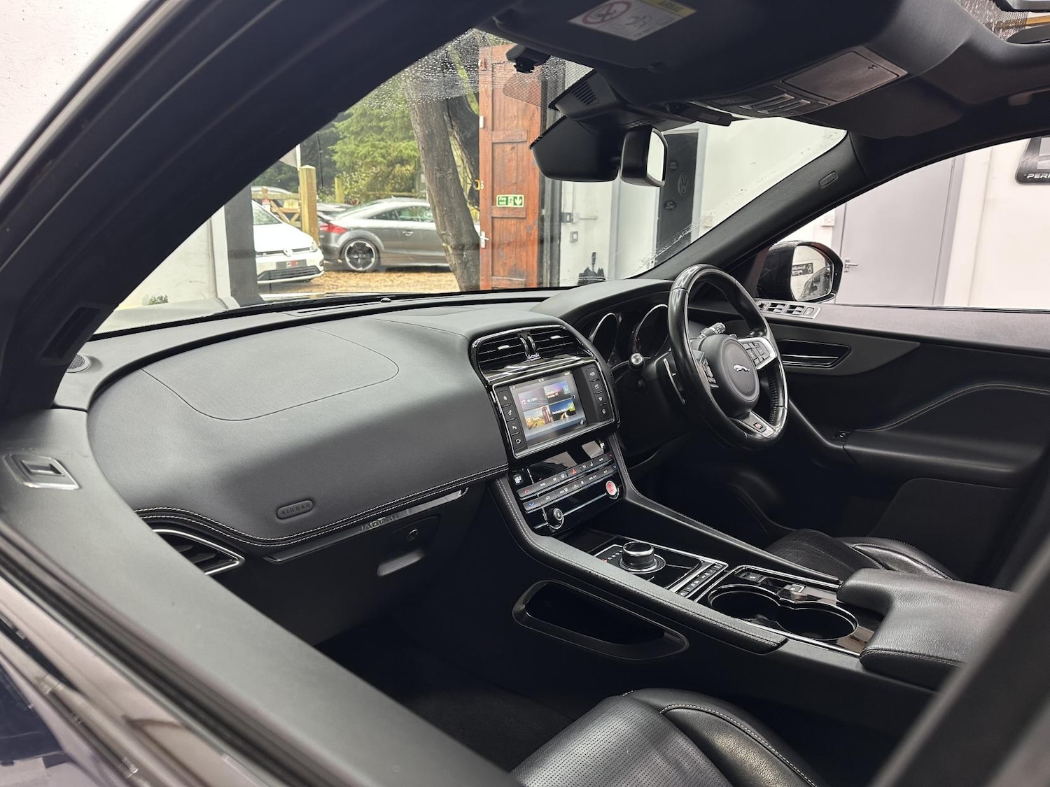 Used Jaguar F-Pace 2016 for sale - 77474789: Photo 34