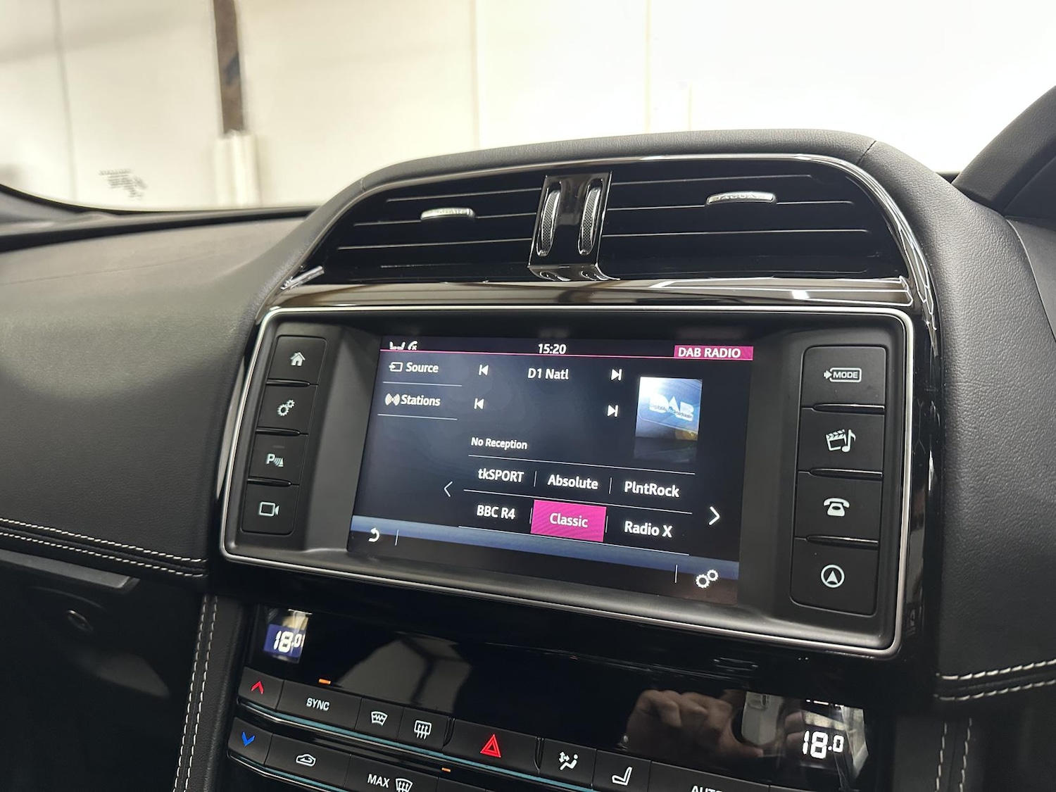 Used Jaguar F-Pace 2016 for sale - 77474789: Photo 43