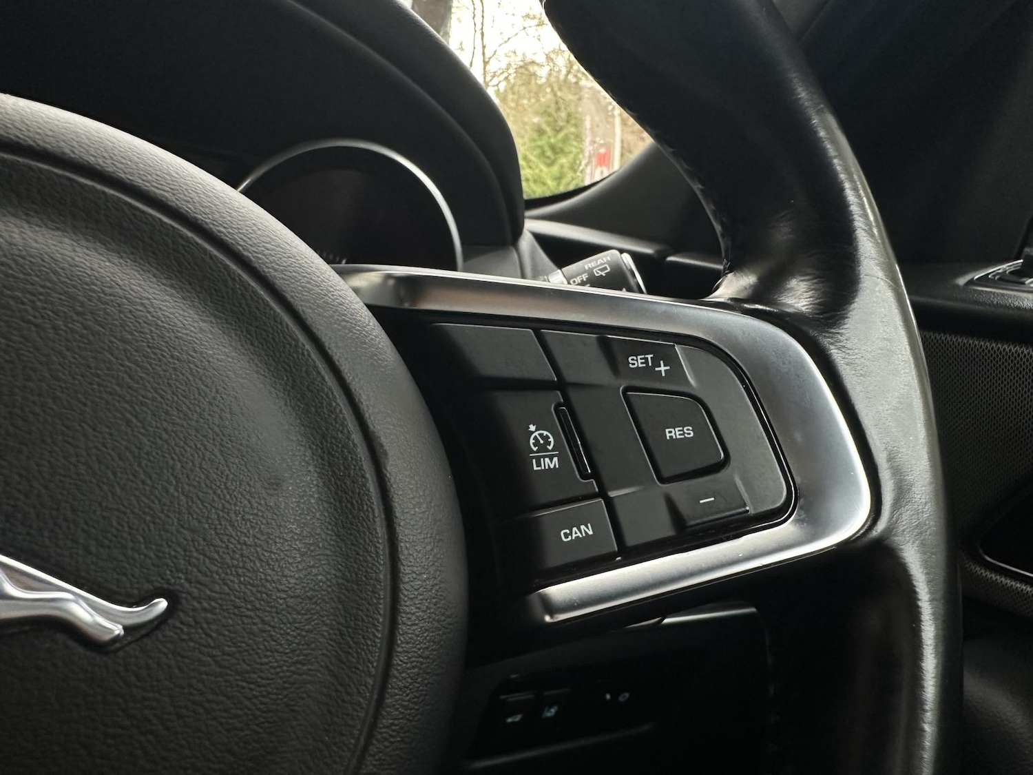 Used Jaguar F-Pace 2016 for sale - 77474789: Photo 55