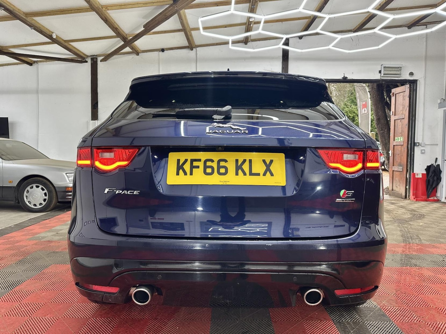 Used Jaguar F-Pace 2016 for sale - 77474789: Photo 8