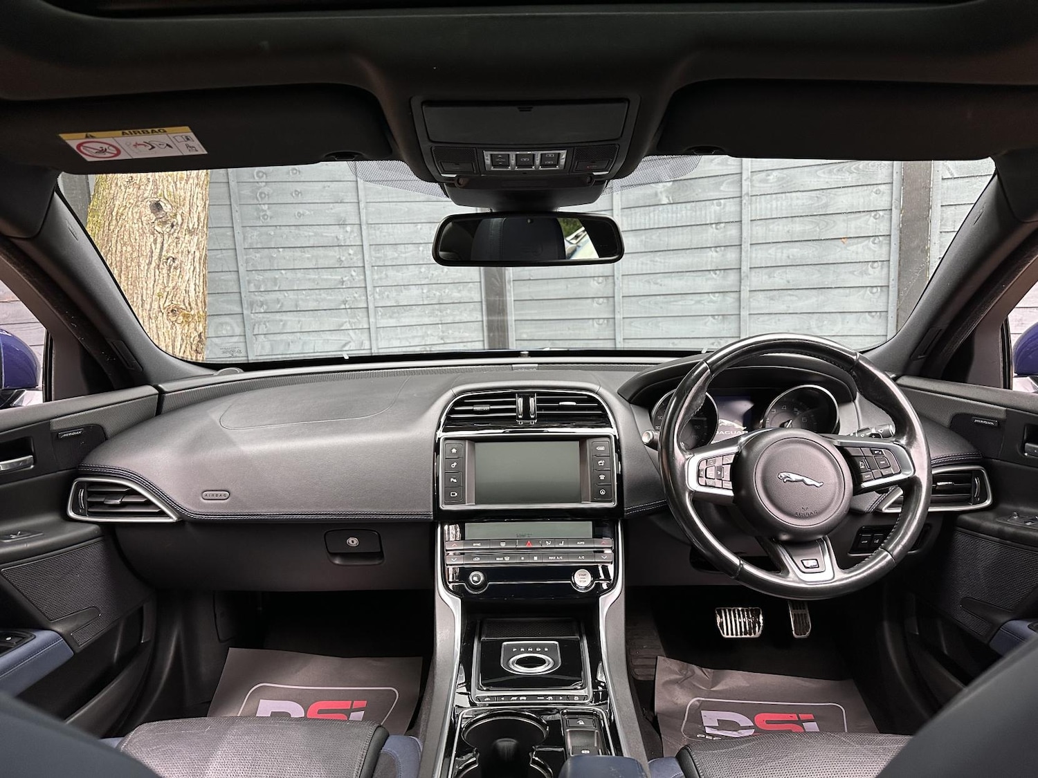 Used Jaguar XE 2015 for sale - 76722763: Photo 12