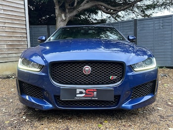 Used Jaguar XE 2015 for sale - 76722763: Photo