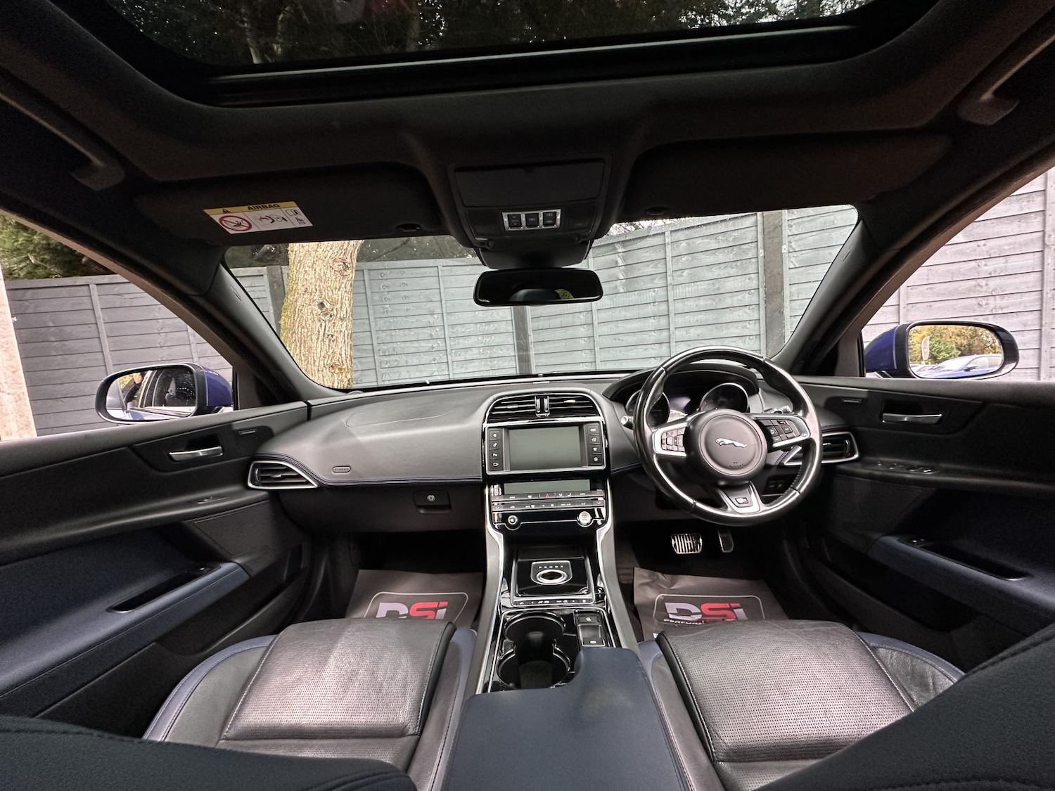 Used Jaguar XE 2015 for sale - 76722763: Photo 36