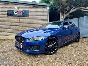 Used Jaguar XE 2015 for sale - 76722763: Photo