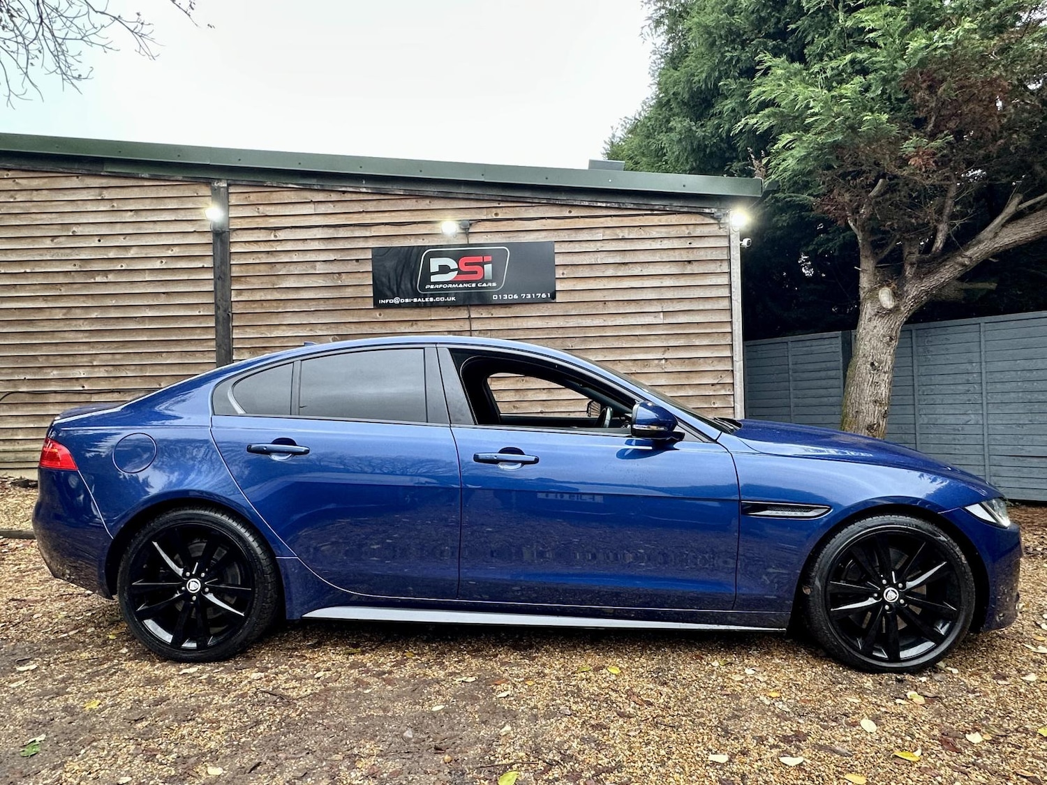 Used Jaguar XE 2015 for sale - 76722763: Photo 8