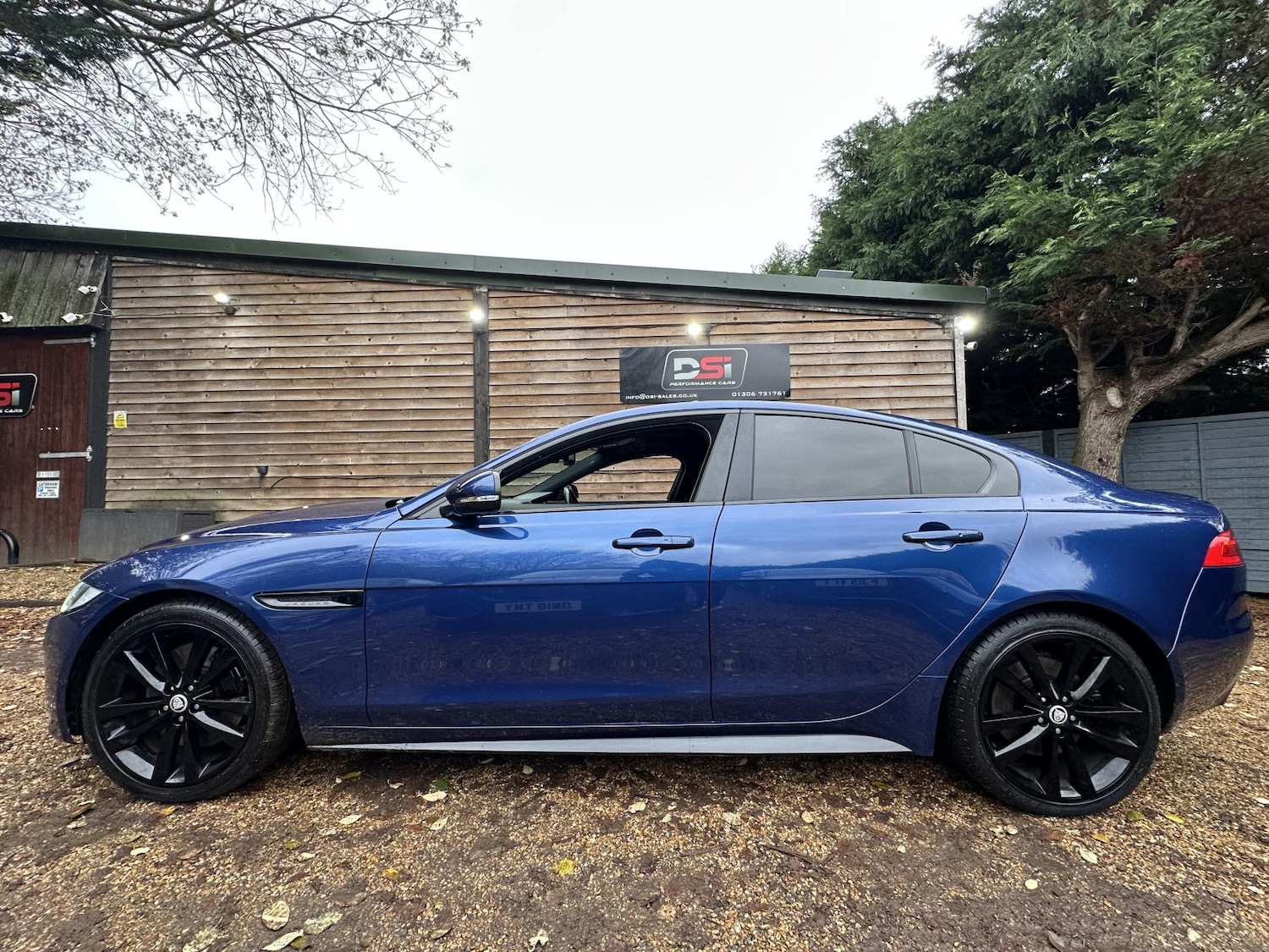 Used Jaguar XE 2015 for sale - 76722763: Photo 9