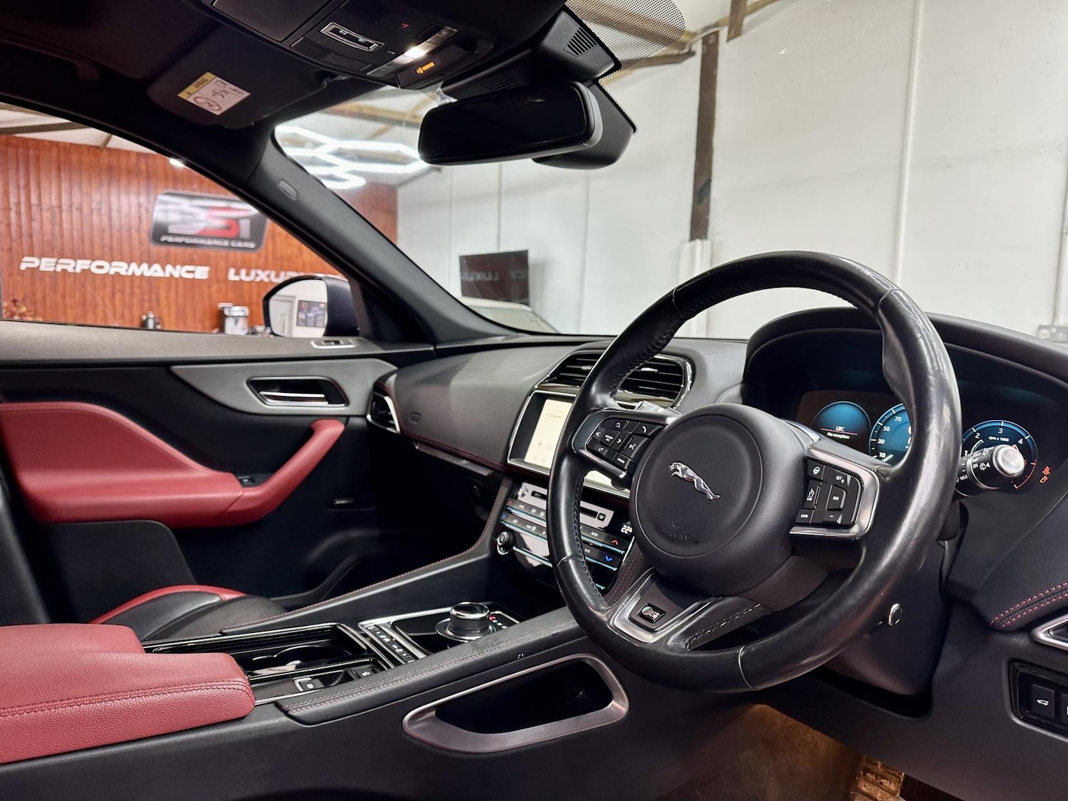 Used Jaguar F-Pace 2018 for sale - 77409915: Photo 16