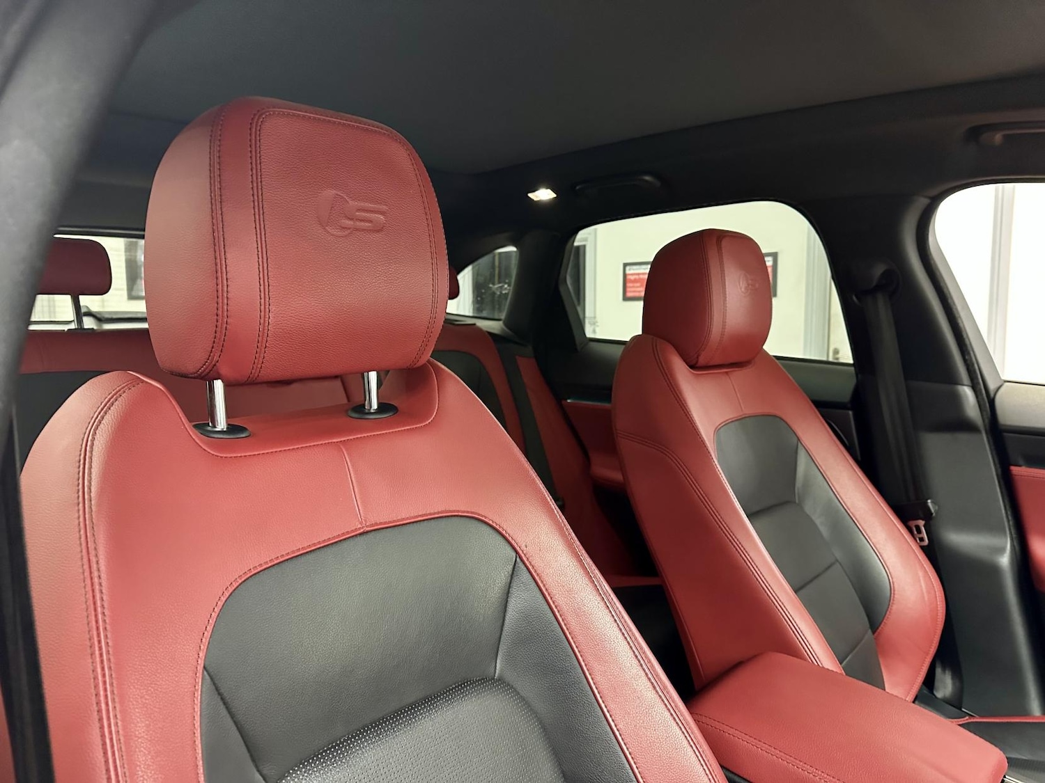 Used Jaguar F-Pace 2018 for sale - 77409915: Photo 27