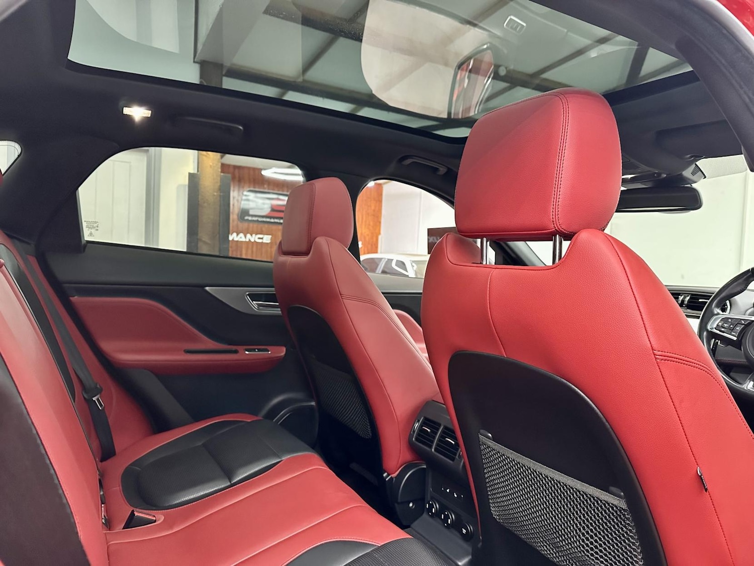 Used Jaguar F-Pace 2018 for sale - 77409915: Photo 30