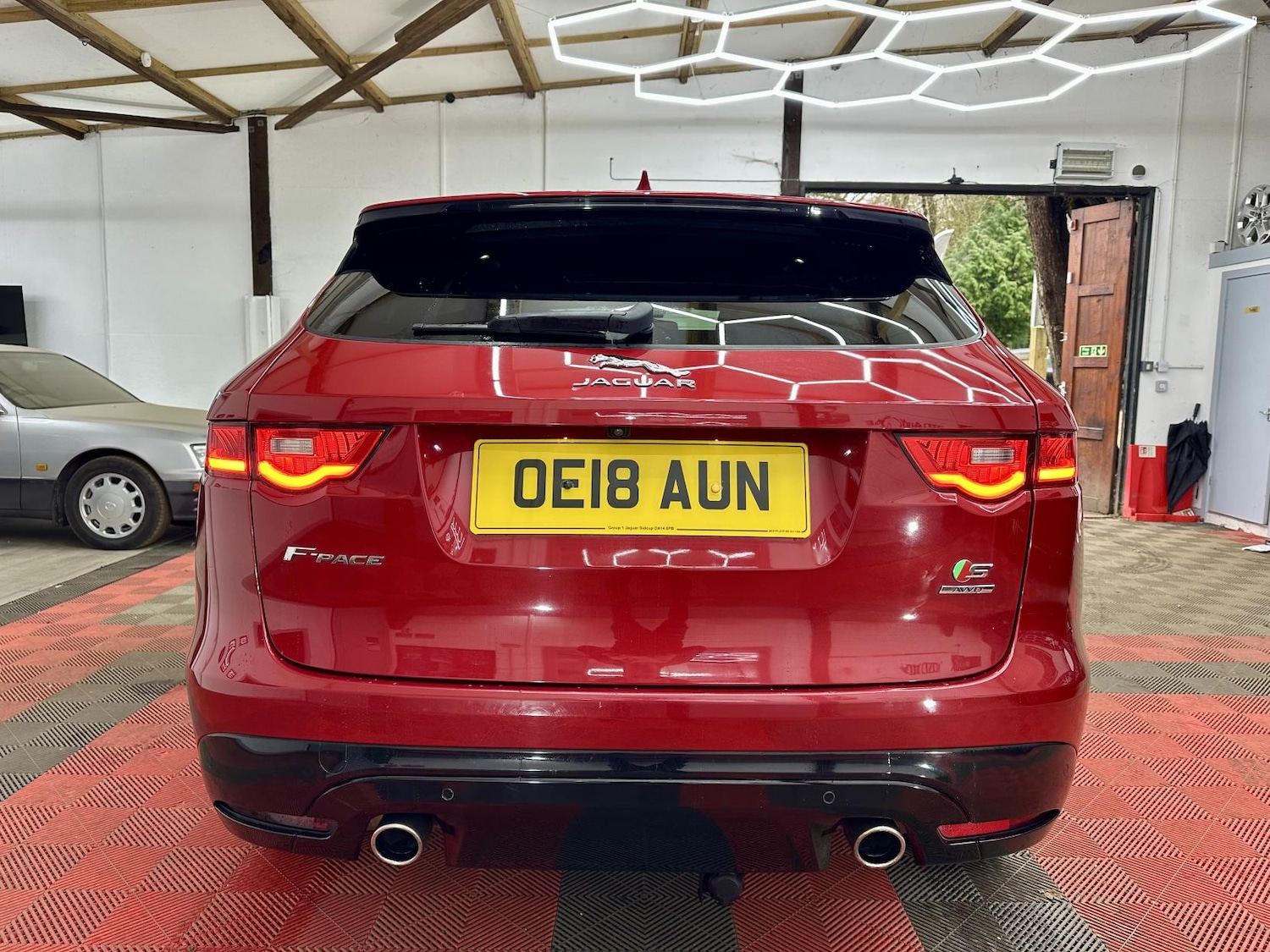 Used Jaguar F-Pace 2018 for sale - 77409915: Photo 8