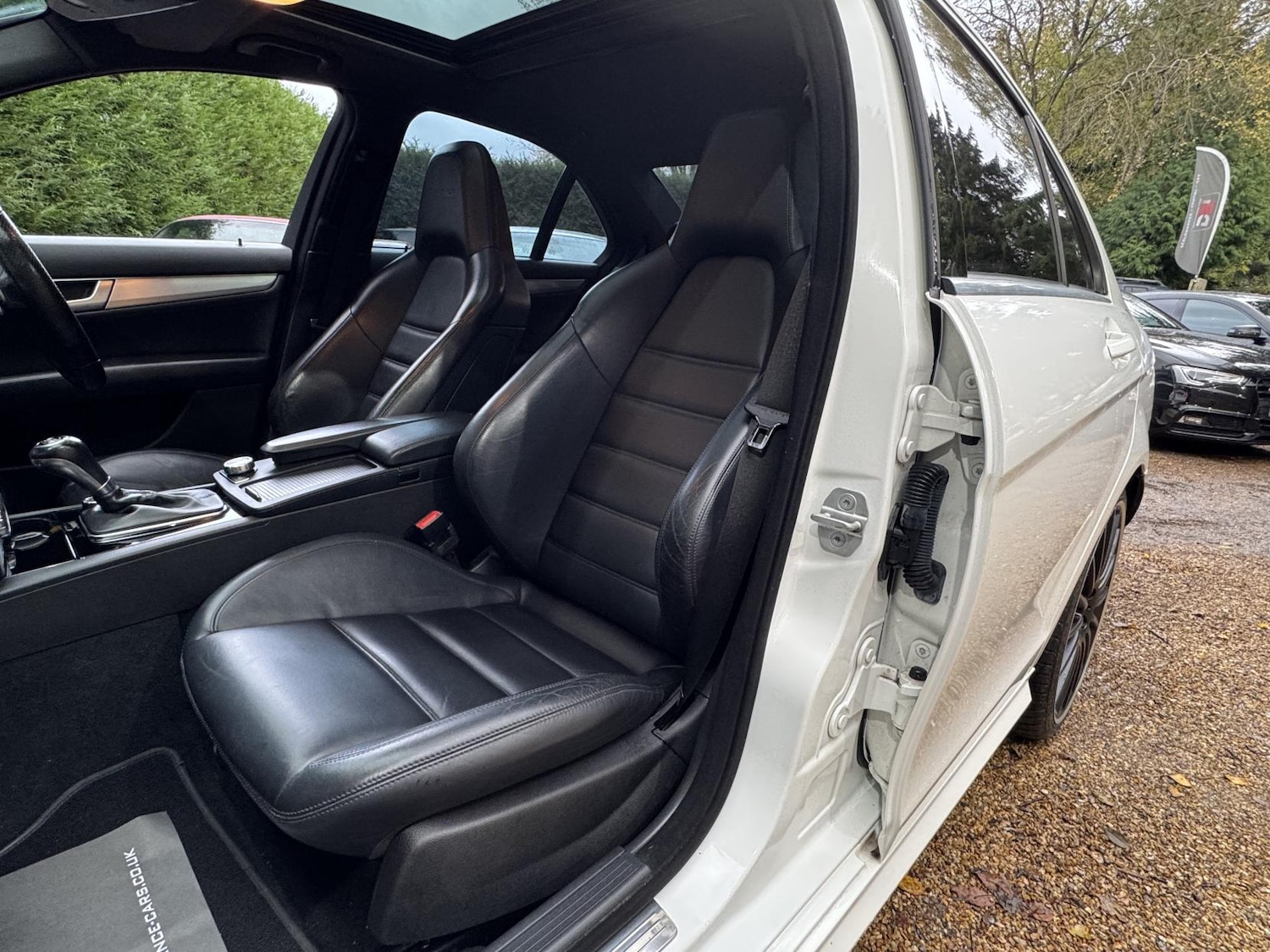 Used Mercedes-Benz C Class 2013 for sale - 76428646: Photo 17