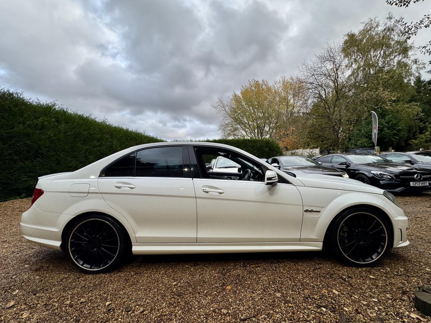 Used Mercedes-Benz C Class 2013 for sale - 76428646: Photo 4
