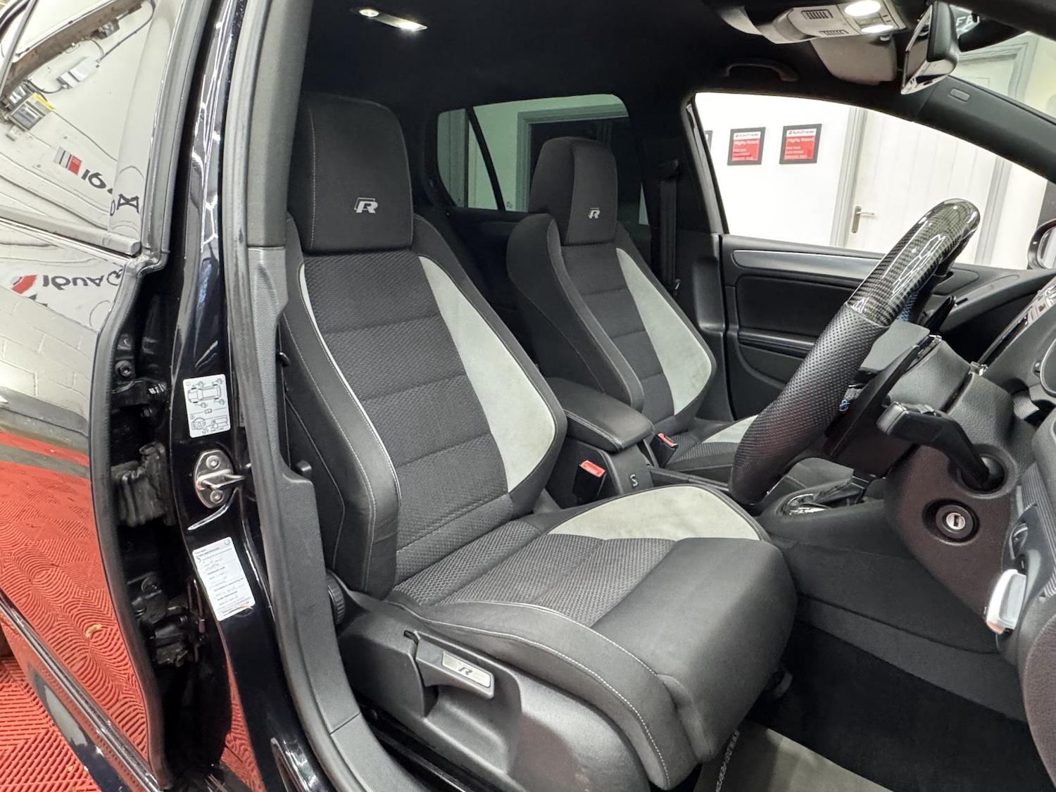 Used Volkswagen Golf 2010 for sale - 76908408: Photo 17