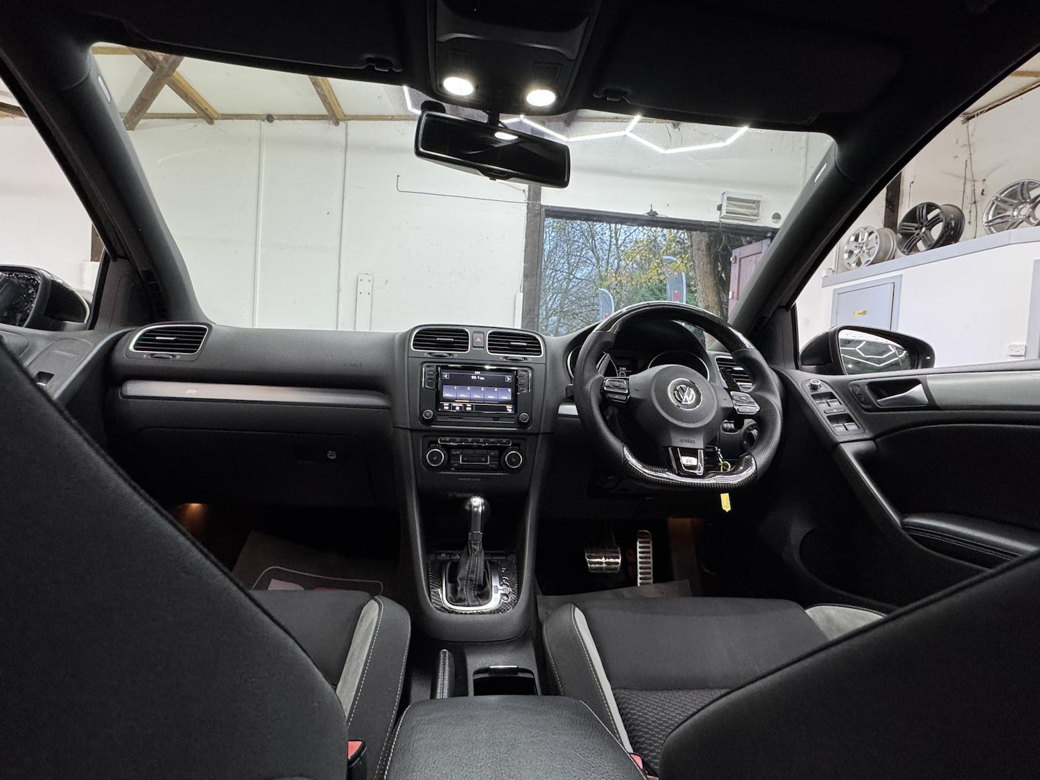 Used Volkswagen Golf 2010 for sale - 76908408: Photo 19