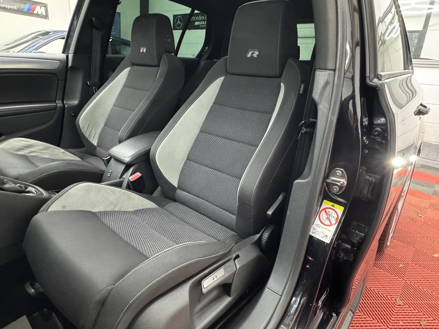 Used Volkswagen Golf 2010 for sale - 76908408: Photo 22