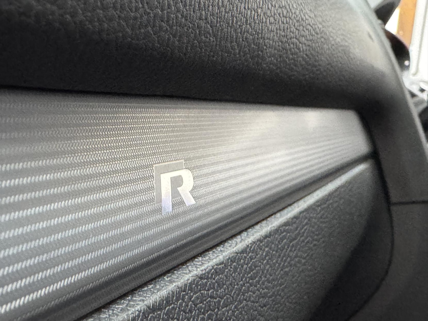 Used Volkswagen Golf 2010 for sale - 76908408: Photo 30