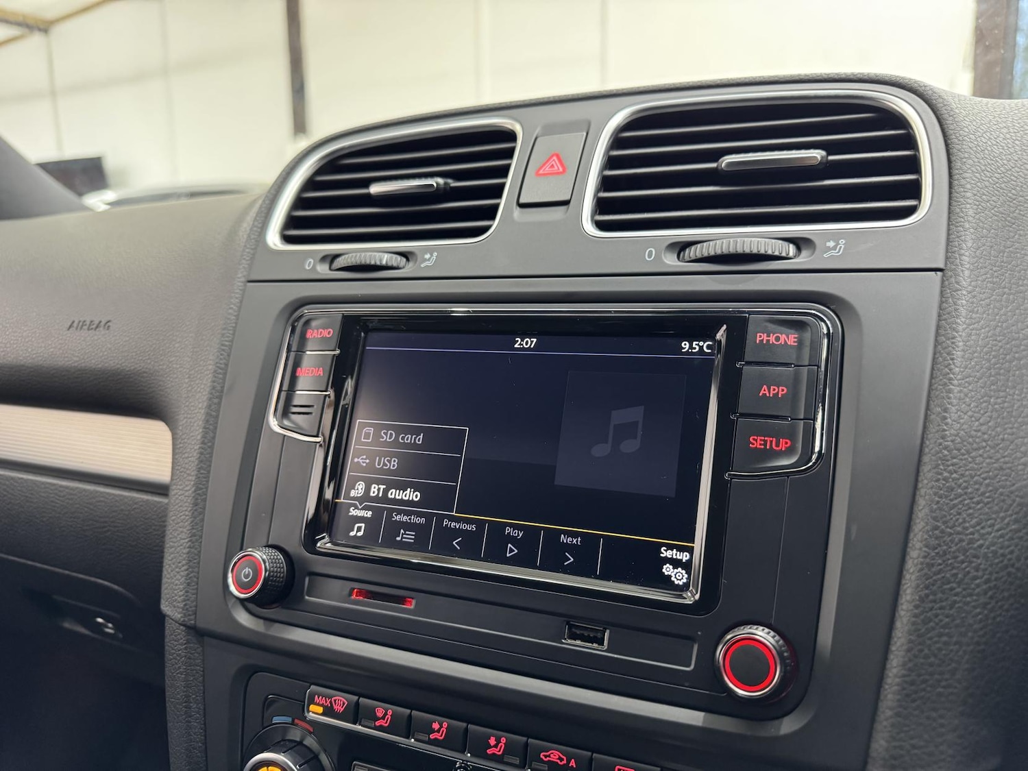 Used Volkswagen Golf 2010 for sale - 76908408: Photo 43