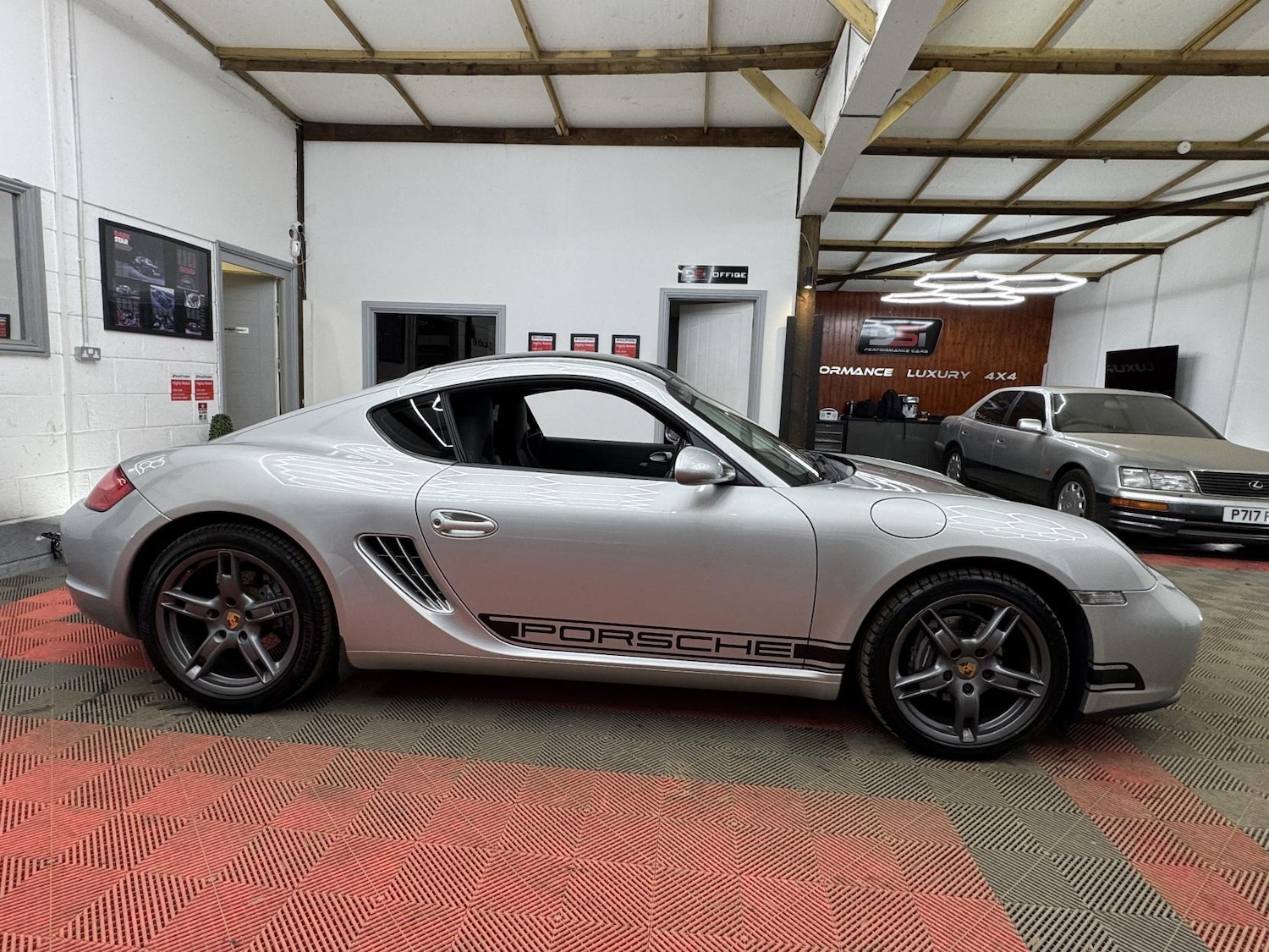 Used Porsche Cayman 2008 for sale - 77934610: Photo 5
