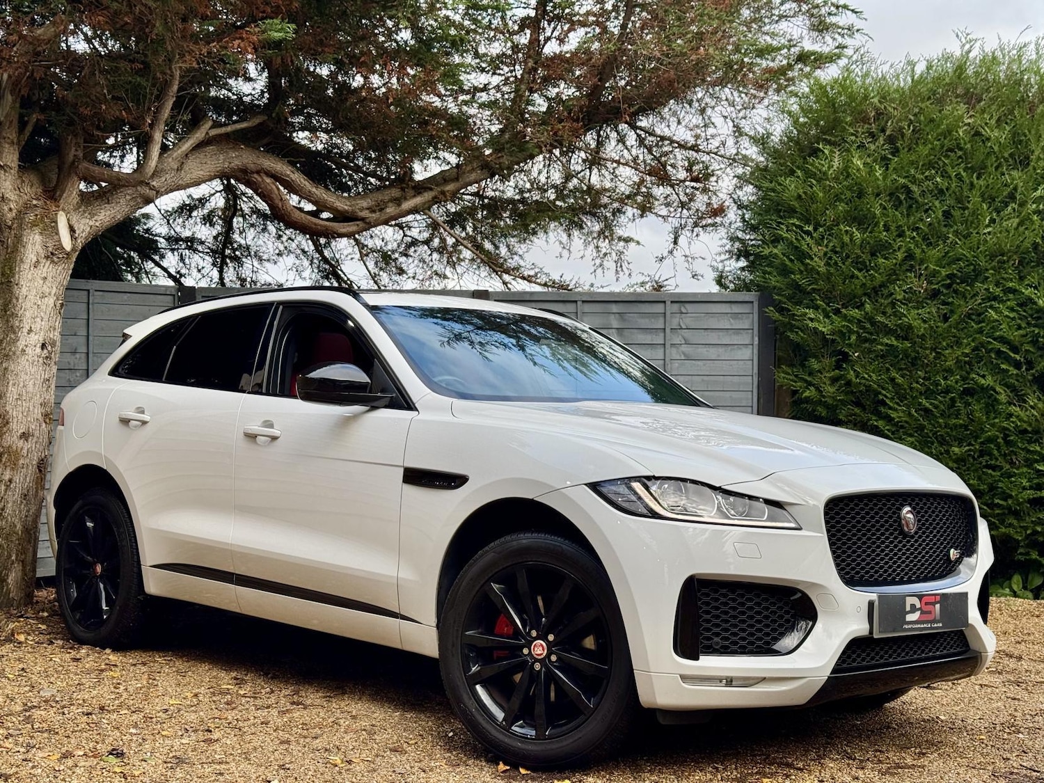 Used Jaguar F-Pace 2017 for sale - 76461666: Photo 1