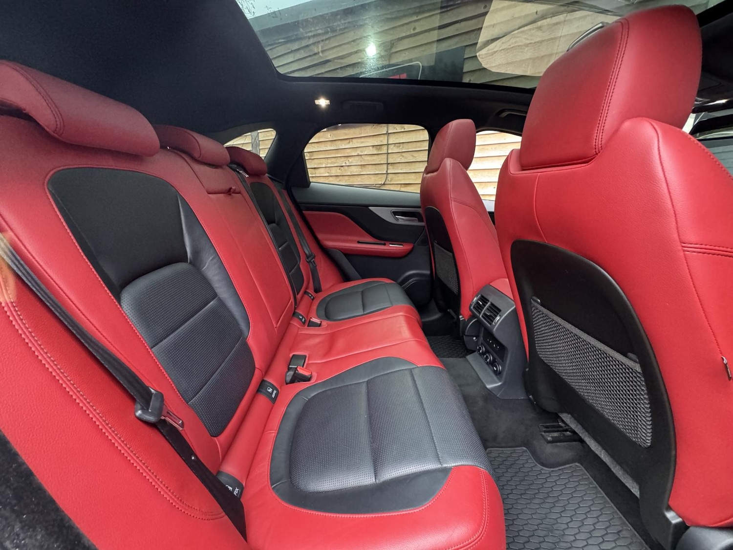 Used Jaguar F-Pace 2017 for sale - 76461666: Photo 19